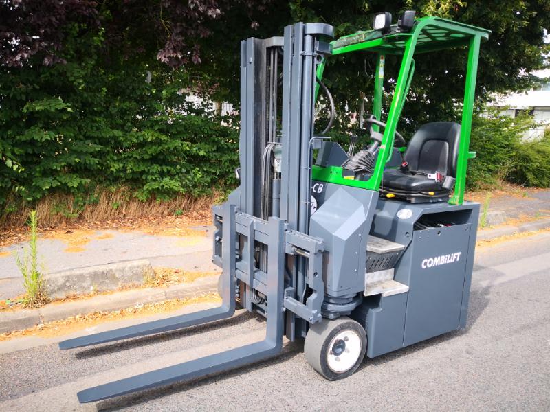 chariot elevateur COMBILIFT